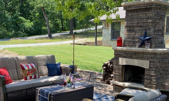 Eucha Cottage | Dripping Springs Lakeview Retreat