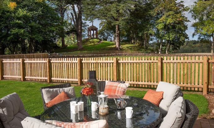 Melrose Cottage | DRYBURGH STEADING FOUR - by the River Tweed at Dryburgh, sleeping 4