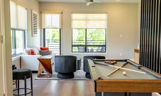 Fort Worth House | DT Designer Gem | FirePit, Pool Table, Telescope