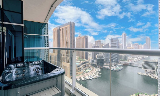 Dubai Marina Apartment | Dubai Marina & JBR, 24/7, Hot Tub, Great for Group