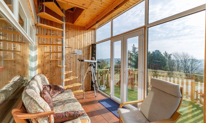 Kirkcudbright Cottage | Dunrod - a house that sleeps 10 guests in 5 bedrooms