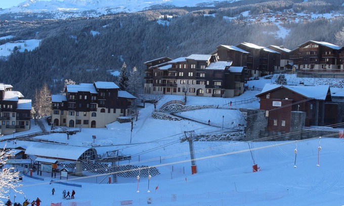 Montchavin Apartment | Duplex at the foot of the slopes and pool