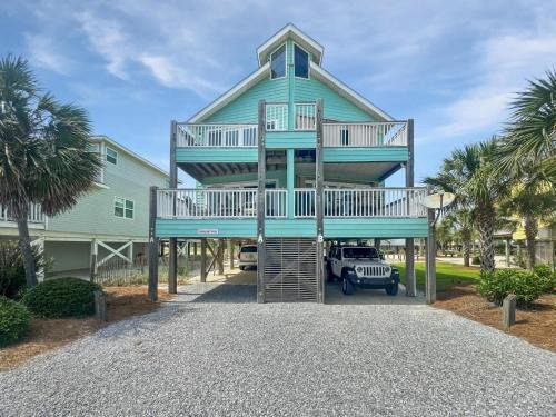 Gulf Shores House | Duplex Beach Home for 6 with Balcony & Resort-style Amenities