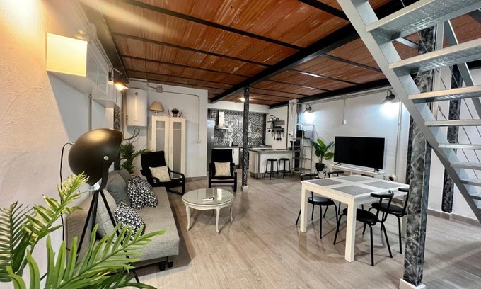Jardin de la Abadia Apartment | Duplex Huelin III & Beach by ELE Apartments