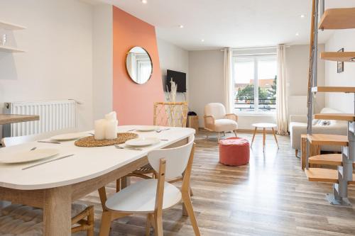 Petit-Fort-Philippe Apartment | Duplex Petit-Fort - proche plage