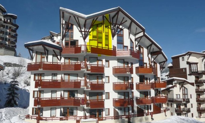 La Perriere Apartment | Duplex ski in/out directly at the slope @ Courchevel/la Tania