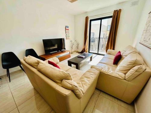 Bugibba Apartment | Duplex Whiskey Home 200m away from the Sea and the Square