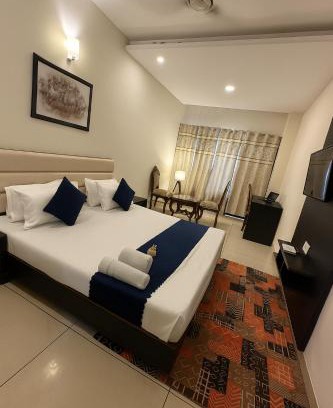 Bettiah Hotel | Eagle Hospitality ! Lift ! Large Rooms ! Parking ! Top Rated and Most Awarded Property by SIDHAM Group
