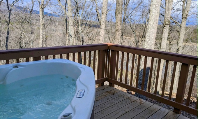 Luray Cabin | Eaglet Cabin near the Shenandoah River