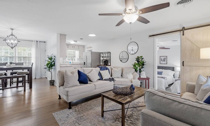 San Luis House | Early & Last Min BKG Discount-Deluxe Stay-3mi to FSU, 4.5mi to Capitol-FAMU