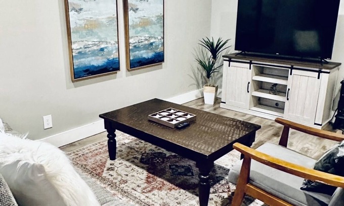 Windsor Park House | East Austin Home - Peaceful and centrally-located