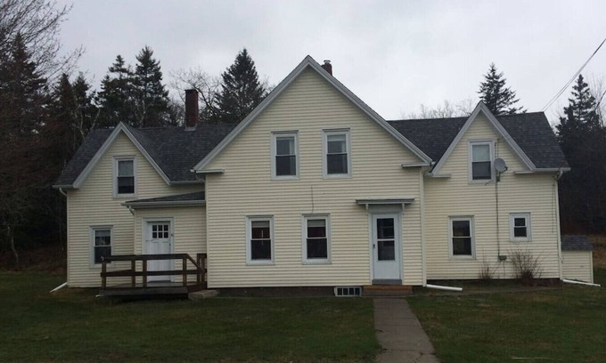 Vinalhaven House | East Boston Escape on Vinalhaven