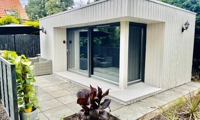 Stoke Bardolph House | East Bridgford Summerhouse Inc Spa and Treatments