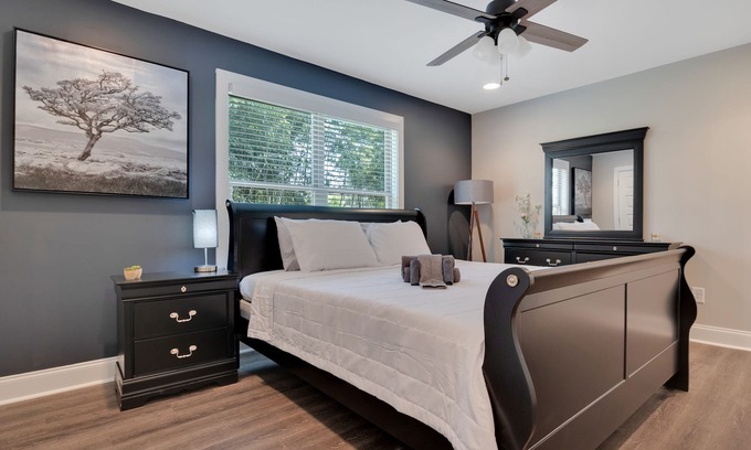 Marietta House | East Cobb Retreat + Parking & Front Porch