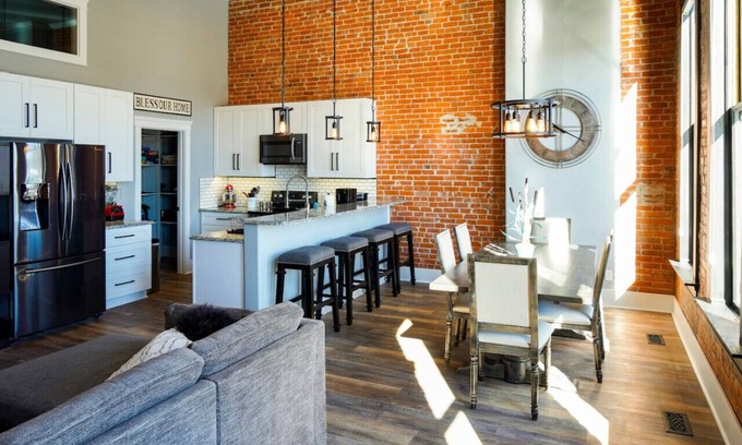 Baker City Apartment | East Empire Theatre Loft