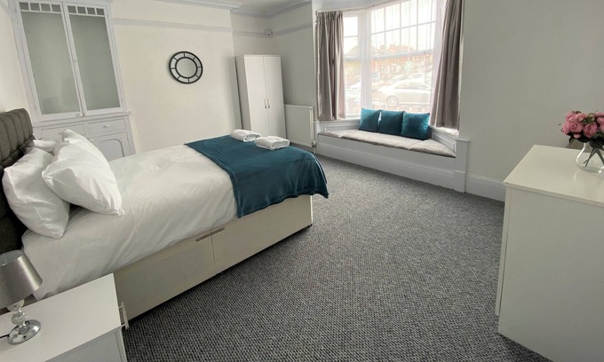 Wellingborough House | Eastdene House