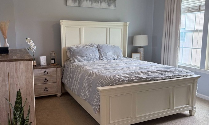 Easton House | Eastons Urban Oasis- centrally located townhome in Talbot County