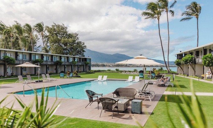 Kahului Hotel | Easy Access to Maui’s Top Sights, with Outdoor Pool, Pets Allowed | 3 Units