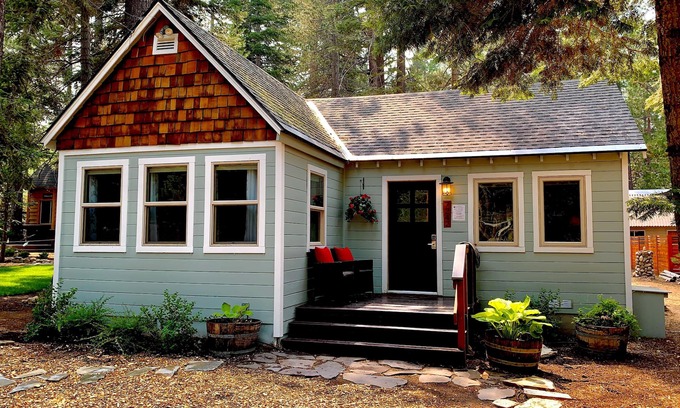 Tahoma Cabin | Easy Living: 1 BR, 1 BA Cabin/Bungalow in Tahoma, Sleeps 2