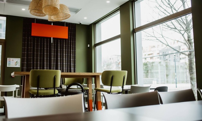Aubervilliers Hotel | easyHotel Paris Nord Aubervilliers