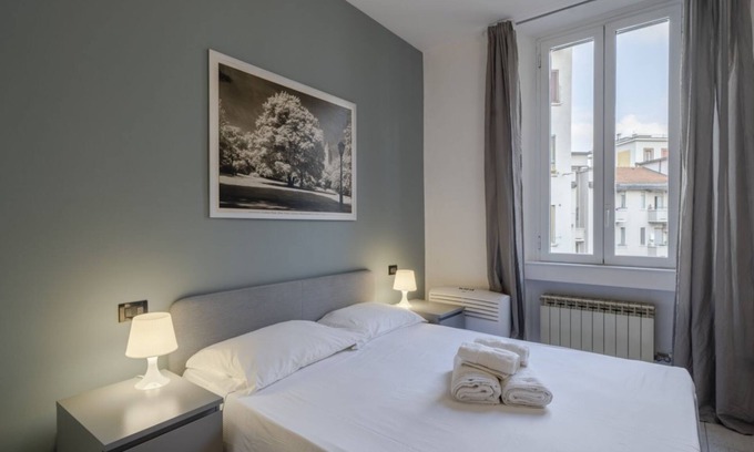 Porta Romana Apartment | Easylife - Classic and Comfy Porta Romana Flat