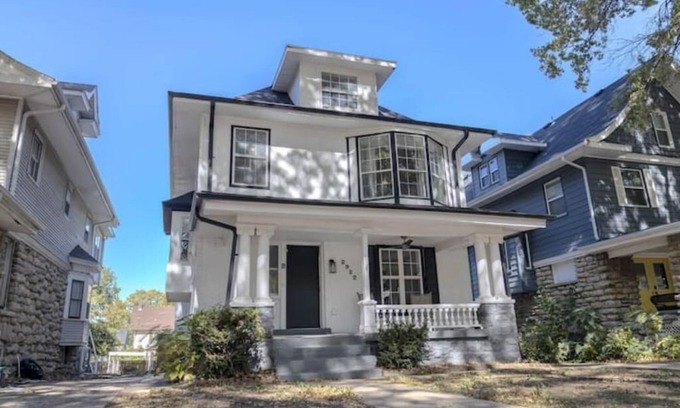 Kansas City House | Eclectic Haven KCMO