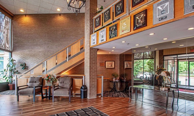 East Falls Church Hotel | Econo Lodge Metro