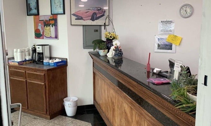 Seaside Hotel | Economy Inn Monterey