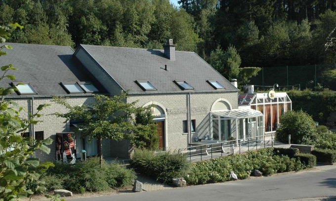 Bohon House | Ecureuil