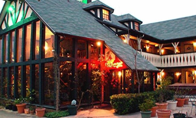 New Braunfels Hotel | Edelweiss Inn And Suites