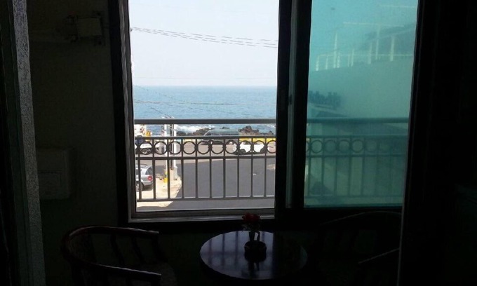 Downtown Apartment | Eden Hostel