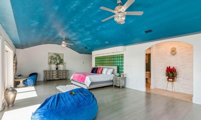 Fort Walton Beach - Destin House | Eden House Mansion on 400 ft of Bay Frontage -20min Destin beaches, 4 acres pool