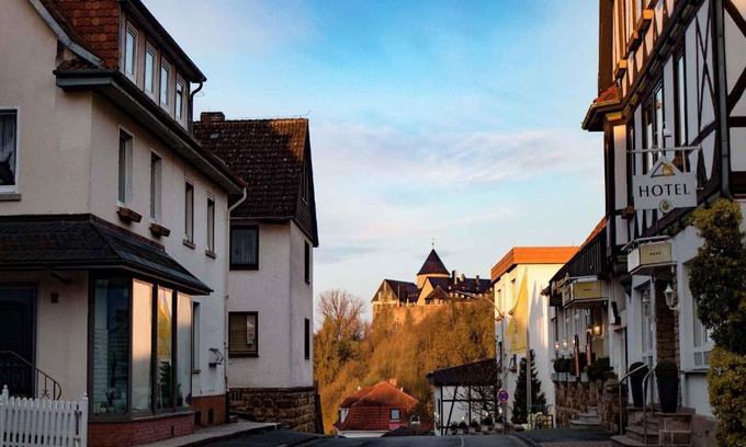 Waldeck House | Ederseeperle