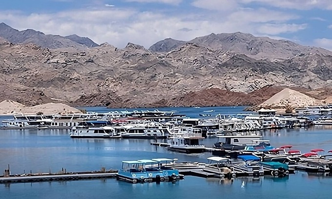 Laughlin Hotel | Edgewater Casino Resort, 4 x Sedona Pool View Queen Non Smoking Room
