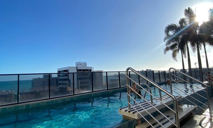 Ponta Verde Apartment | Edificio Promenade II Apt 205
