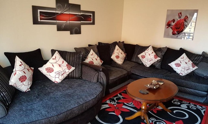 Slateford Apartment | Edinburgh City Deluxe Apartment