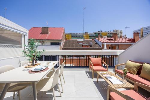 Canillas Apartment | Edmond Vibes Airport - Ifema Hub