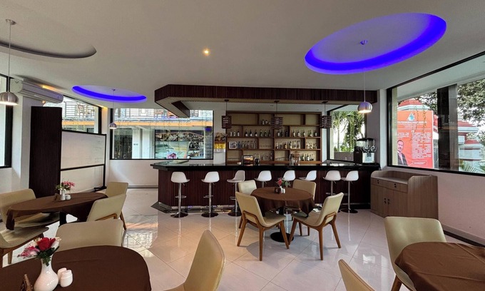 Abiansemal House | Edotel Greenland Hotel