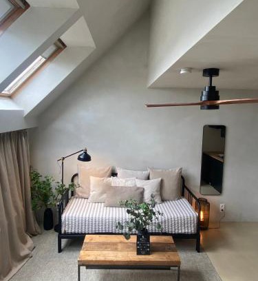 Muinkparkwijk Apartment | Edville Studio