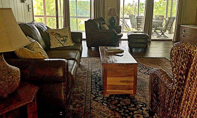 Shell Knob House | Effie's - An inviting home with lovely views of Table Rock Lake