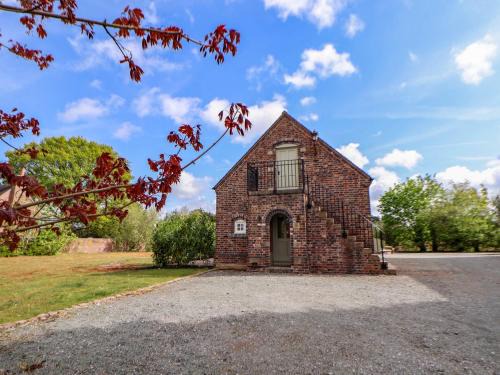 Wrinehill House | Egerton Cottage