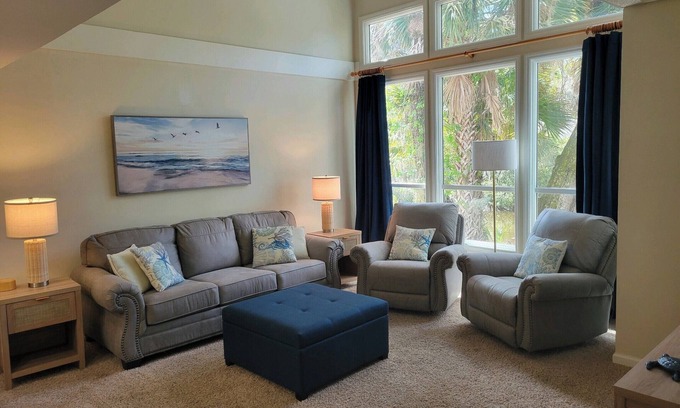 Summerwind Villas House | Egret’s Pointe Townhouse Sleeps 9 Amenities & POOLS included. GOLF CART