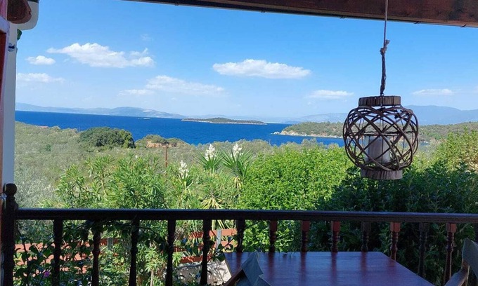 Pella Region Villa | Eione villa on Paleo Trikeri Island with great sea views