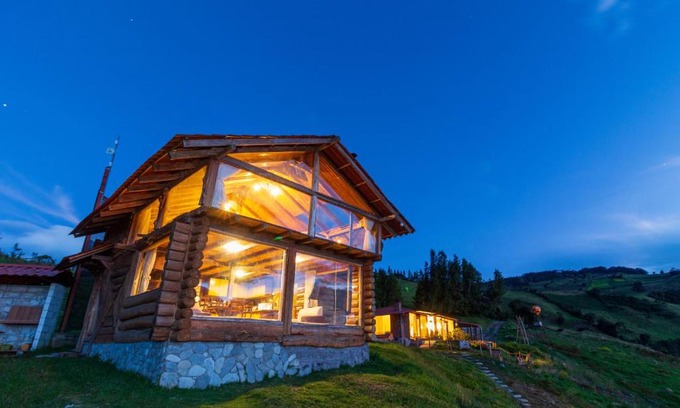 Banos de Agua Santa Bed & Breakfast | El Cedro Soñado