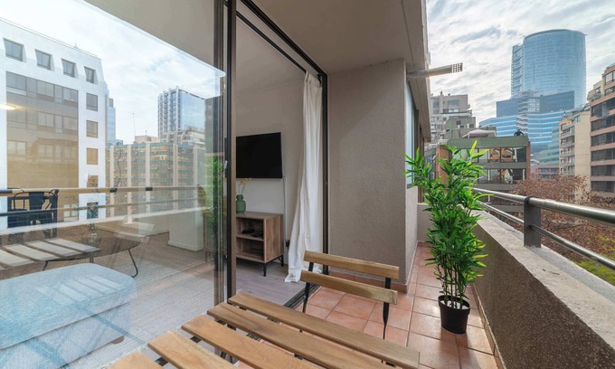 Santiago Apartment | El Golf Social: Chic 2BR Oasis Near MUT with Pool