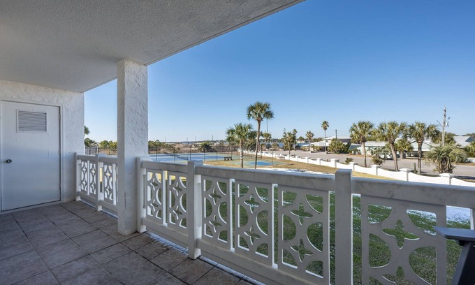 Fort Walton Beach Condo | El Matador #523 | by Salt Water Vacations