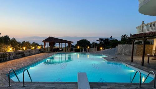 Agia Triada House | El Paraiso Premium