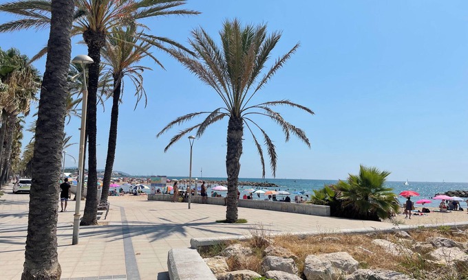 Vilanova I la Geltru Apartment | El prat beach apartment by HLCLUB Agency