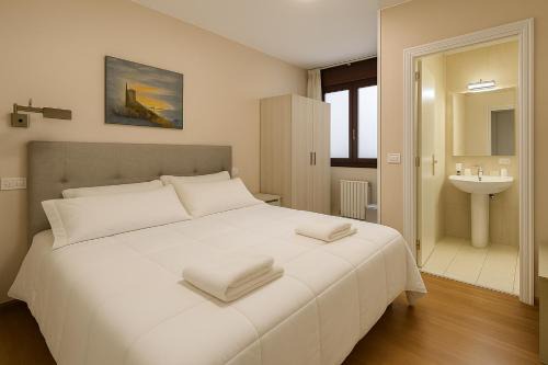 Viveiro Hotel | Elara