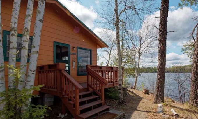 Orr Cabin | Elbow Lake Lodge: Breakwater 3BR/1BA Lakefront Cabin